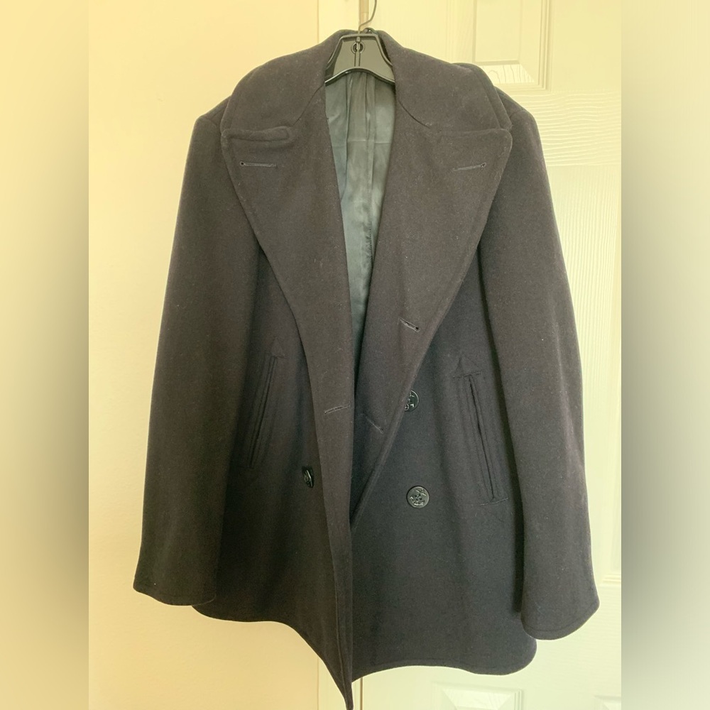 100 Percent Wool Navy peacoat fully lined size 38